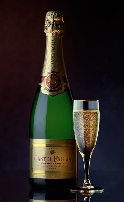 Castel Faglia, wine, franciacorta, frizzante, brindisi, bicchiere,fotografia pubblicitaria, catalogo, rotazione, 360, tridimensionale