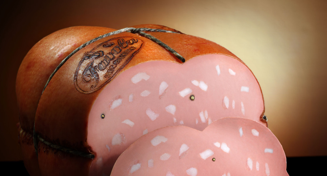 mMec Palmieri, Favola, mortadella, marchio, fette, ritocco, fotostudio, foto pubblicitaria, catalogo