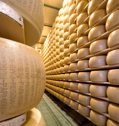 Parmigiano Reggiano, formaggio, forme, marchio, vendita, alimentare, fotografia pubblicitaria, e-commerce