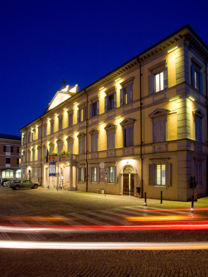 Palazzo municipale Concordia sulla secchia, Fotostudio Immagini